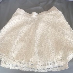 Darling lace skirt